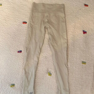 Set active oat milk leggings small